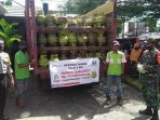 Bhabinkamtibmas dan Babinsa Banjarbaru Timur Bersinergi Pengamanan Operasi Pasar Gas Elpiji