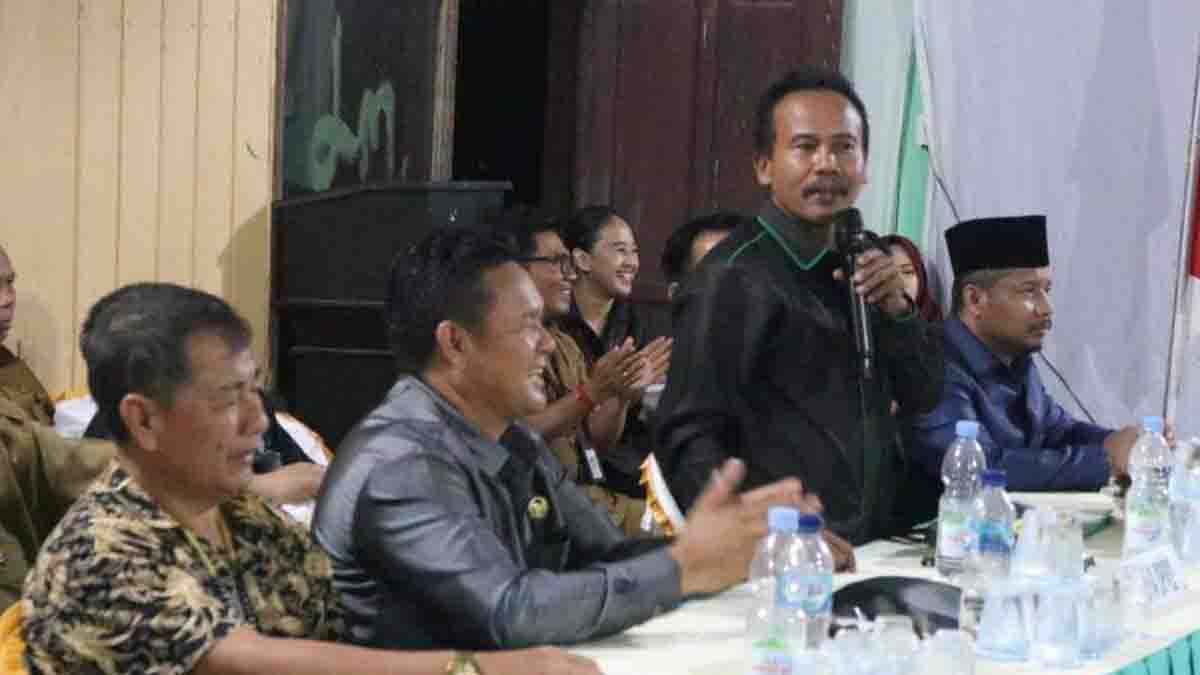 Imam Tarmuzi Desak Perusahaan Tanggap Perbaiki Jalan Yang di Keluhkan Warga