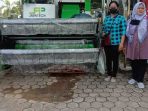 Distan Kutim Serahkan Bantuan Alsintan Alat Panen