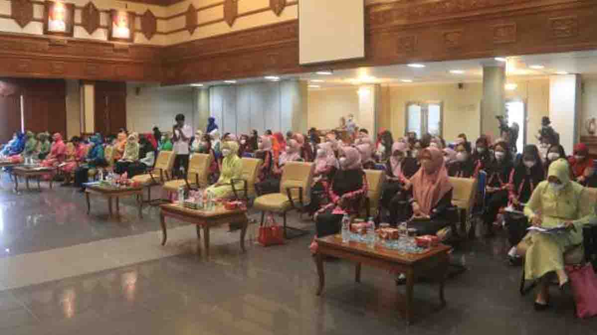 Kasmidi Sebut Anak Adalah Aset Bangsa di Seminar DP3A