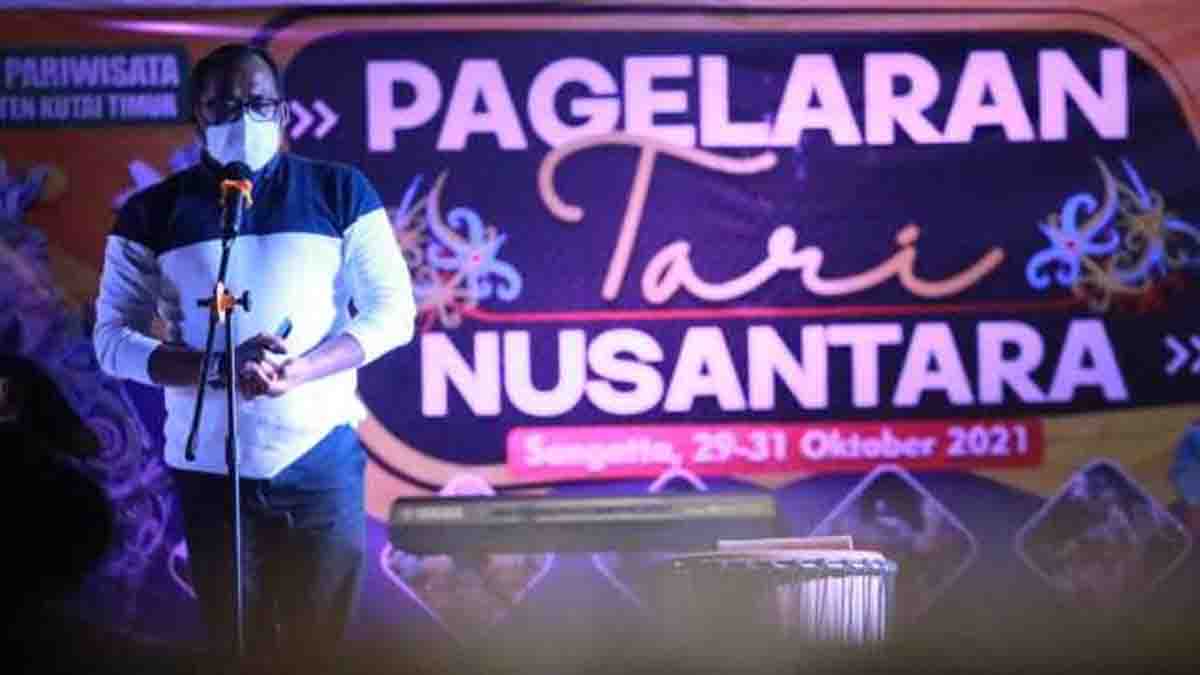 Kasmidi Secara Resmi Tutup Pagelaran Tari Nusantara