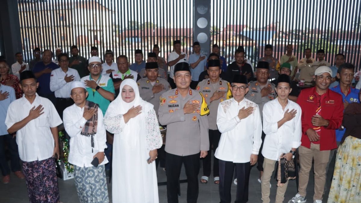 Dari Ulama hingga Buruh, Kapolres Kutim Satukan Elemen Lewat Bukber
