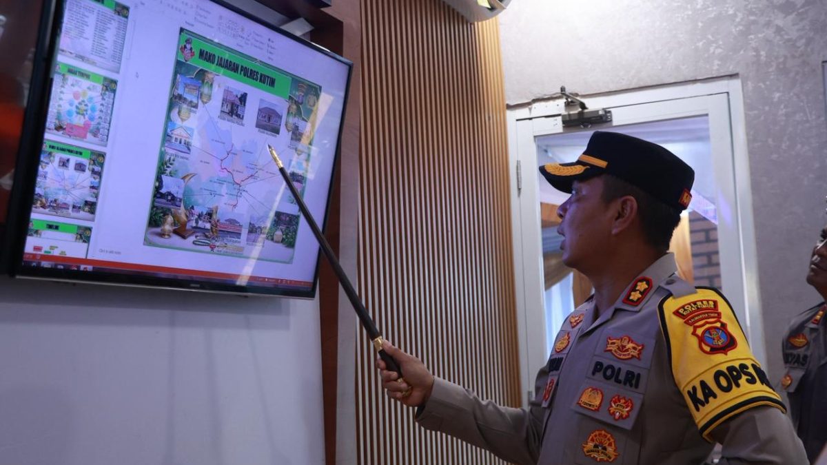 Pastikan Pengamanan Mudik Optimal, Kapolres Kutim Pantau Arus Lalu Lintas di Pos Terpadu